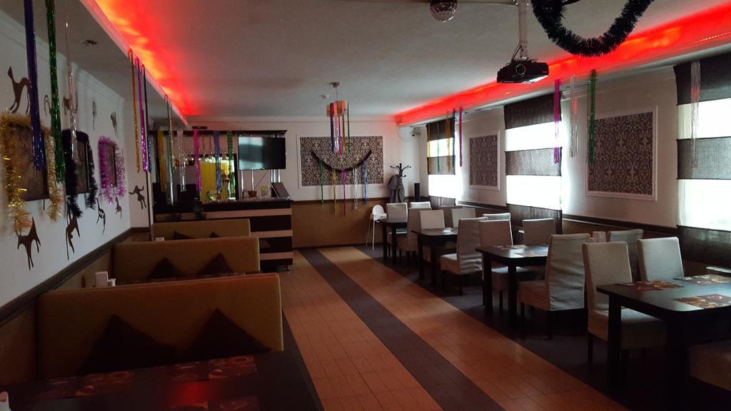 Astina Hotel Astana Extérieur photo