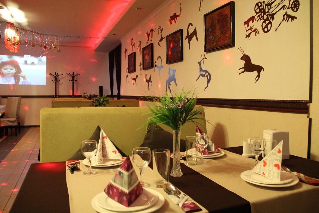 Astina Hotel Astana Extérieur photo